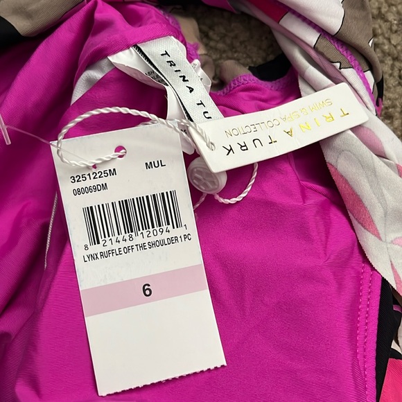 NWT Trina Turk Lynx Ruffle Off The Shoulder One-Piece - Picture 6 of 6